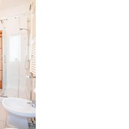 006b - Casa Mare Blu, Centro Di Riva Trigoso, 300m Da E Mare - Aria Condizionata E Wi-fi شقة